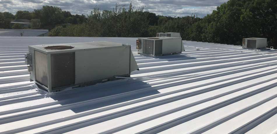 Full-Service Commercial Roofing Solutions - Seamless Roofs