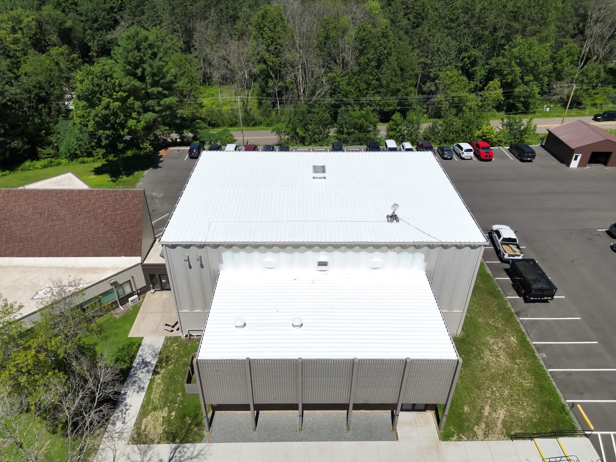 An example of SR Commercial Roofing's spray-on system fully installed.